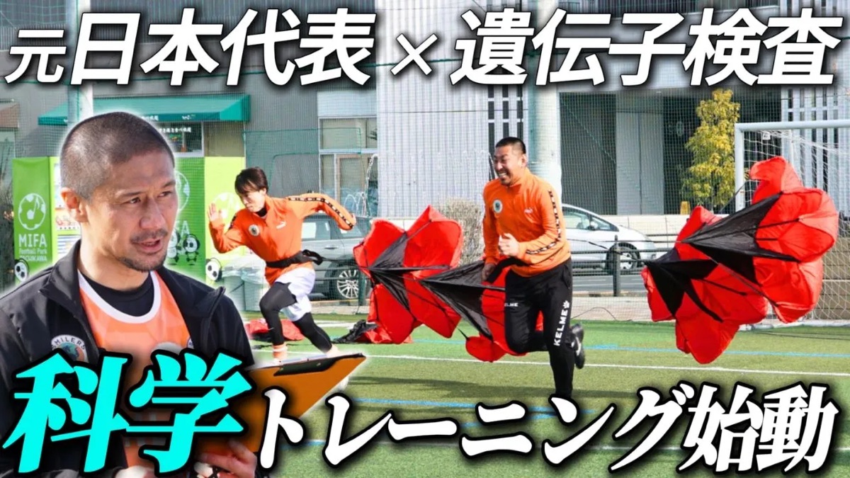SMILERSメンバーがSNS・YouTube動画でスポンサー商品を紹介する様子